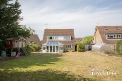 View Full Details for Broadacres, Broad Town - EAID:11742, BID:1