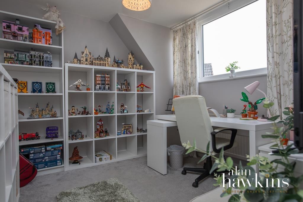 Images for Broadacres, Broad Town EAID:11742 BID:1