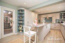 Images for Broadacres, Broad Town