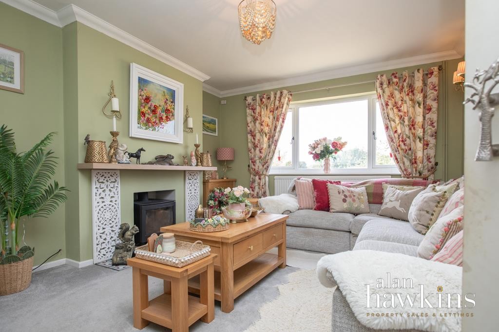 Images for Broadacres, Broad Town EAID:11742 BID:1