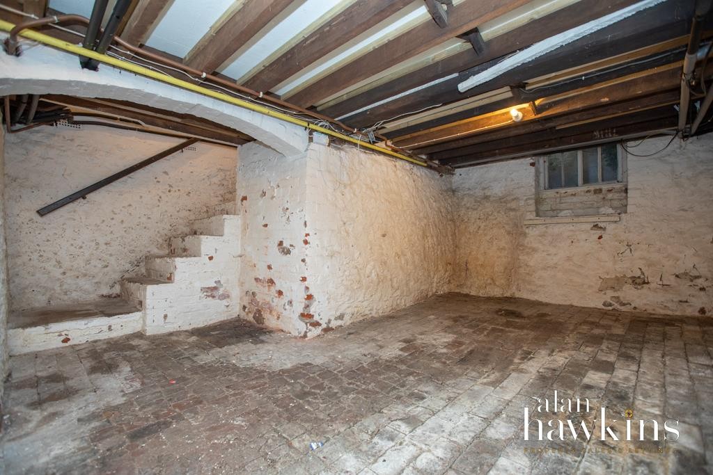Images for Wood Street, Royal Wootton Bassett SN4 7 EAID:11742 BID:1