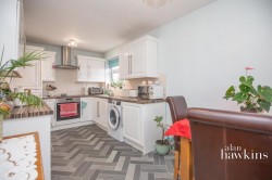 View Full Details for Gainsborough Avenue, Royal Wootton Bassett - EAID:11742, BID:1