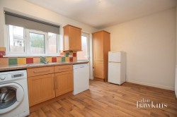 View Full Details for Orchard Mead, Royal Wootton Bassett - EAID:11742, BID:1