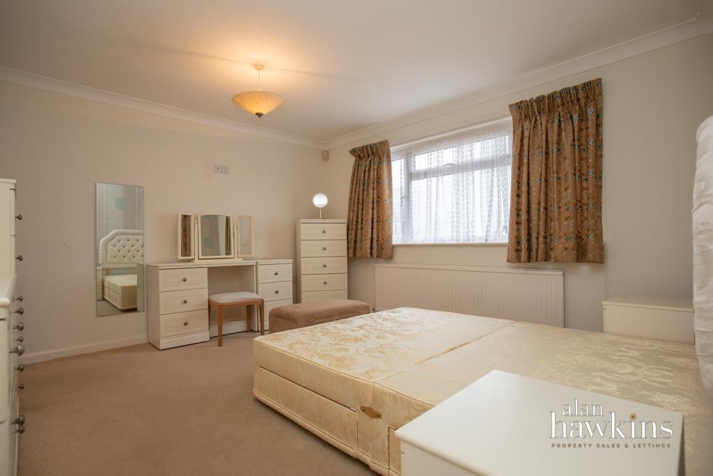 Images for Chestnut Springs, Lydiard Millicent, Swindon EAID:AlanHakinsAPI BID:1