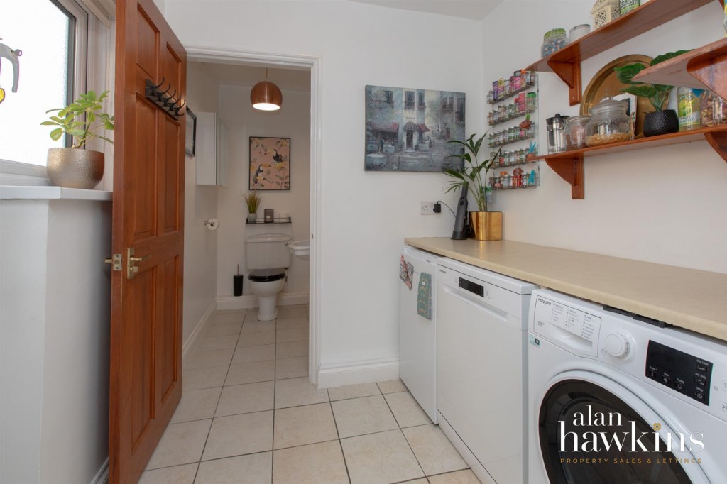Images for Bath Road, Royal Wootton Bassett EAID:AlanHakinsAPI BID:1