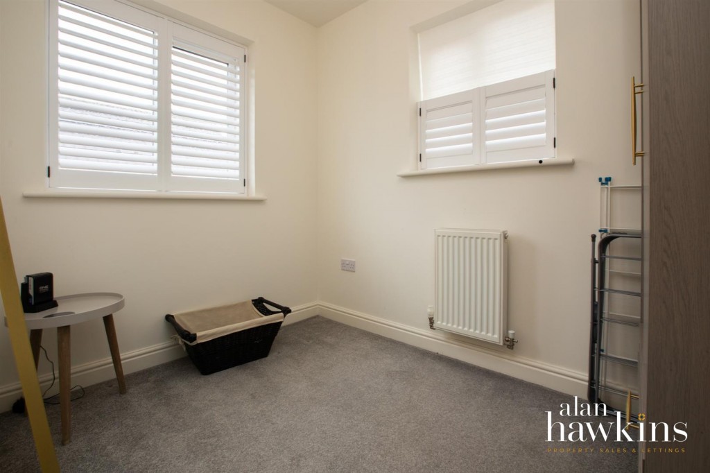 Images for Barrow Close, Royal Wootton Bassett EAID:AlanHakinsAPI BID:1