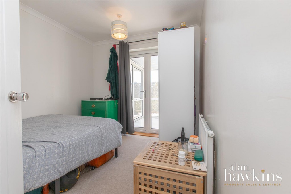 Images for Masefield, Royal Wootton Bassett EAID:AlanHakinsAPI BID:1