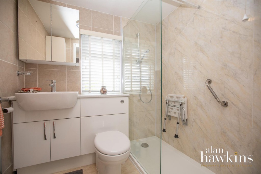 Images for Lillybrook Estate, Lyneham EAID:AlanHakinsAPI BID:1