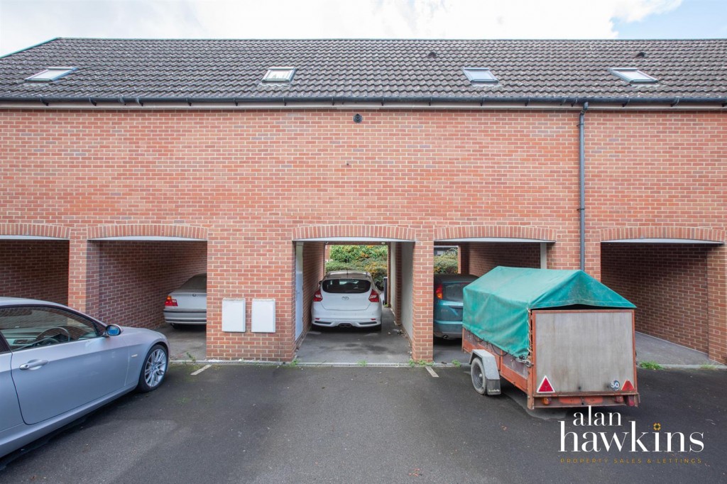 Images for Beaufort Avenue, Royal Wootton Bassett EAID:AlanHakinsAPI BID:1
