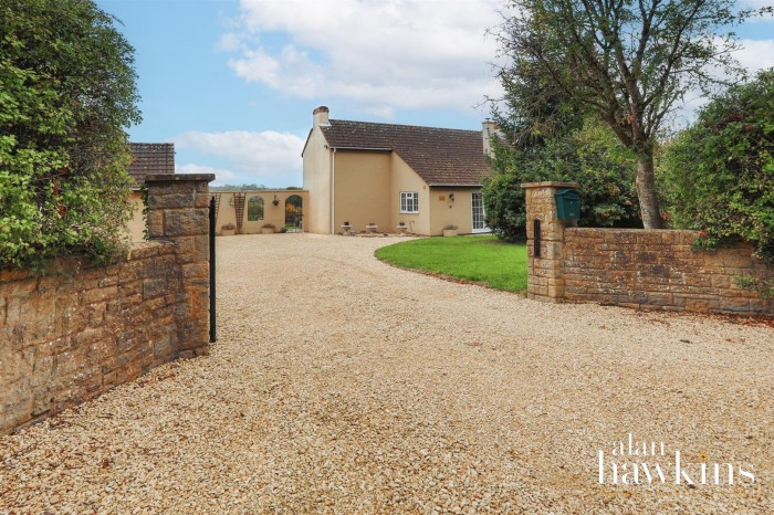 View Full Details for Lyneham - EAID:AlanHakinsAPI, BID:1