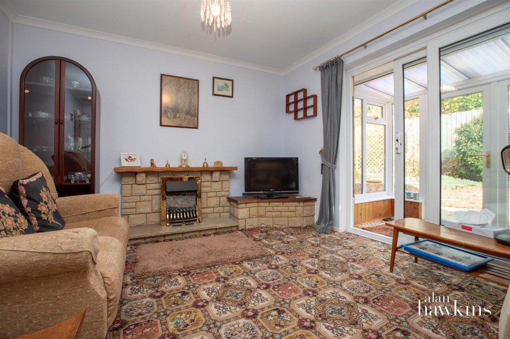 Images for Glebe Road, Royal Wootton Bassett EAID:AlanHakinsAPI BID:1