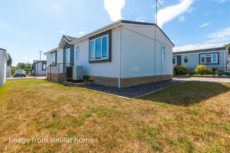 Lillybrook, Lyneham, Chippenham