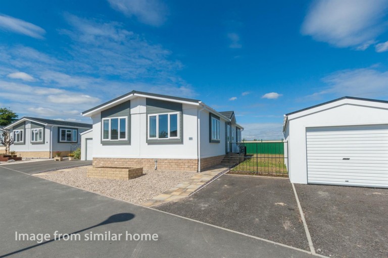 Lillybrook, Lyneham, Chippenham