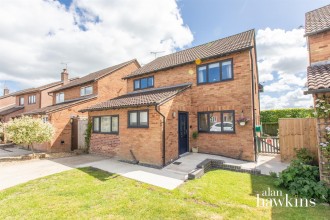 New Road, Royal Wootton Bassett