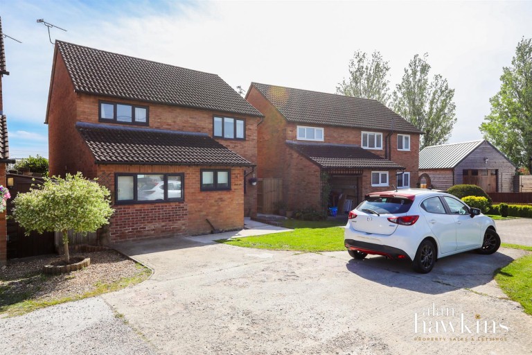 New Road, Royal Wootton Bassett