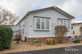 Church Park, Bradenstoke SN15 4