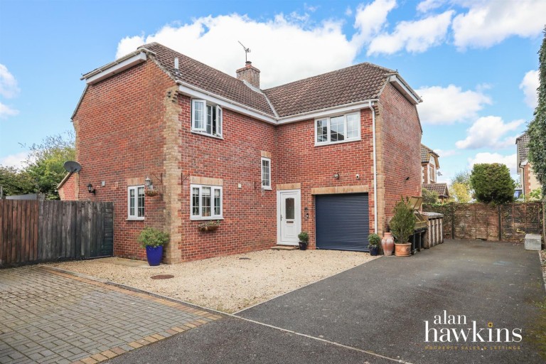 Bradenstoke, SN15 4