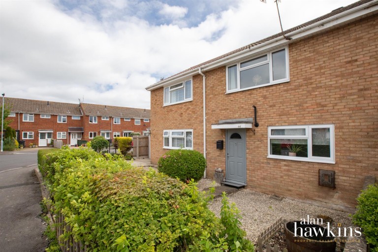 Betjeman Avenue, Royal Wootton Bassett